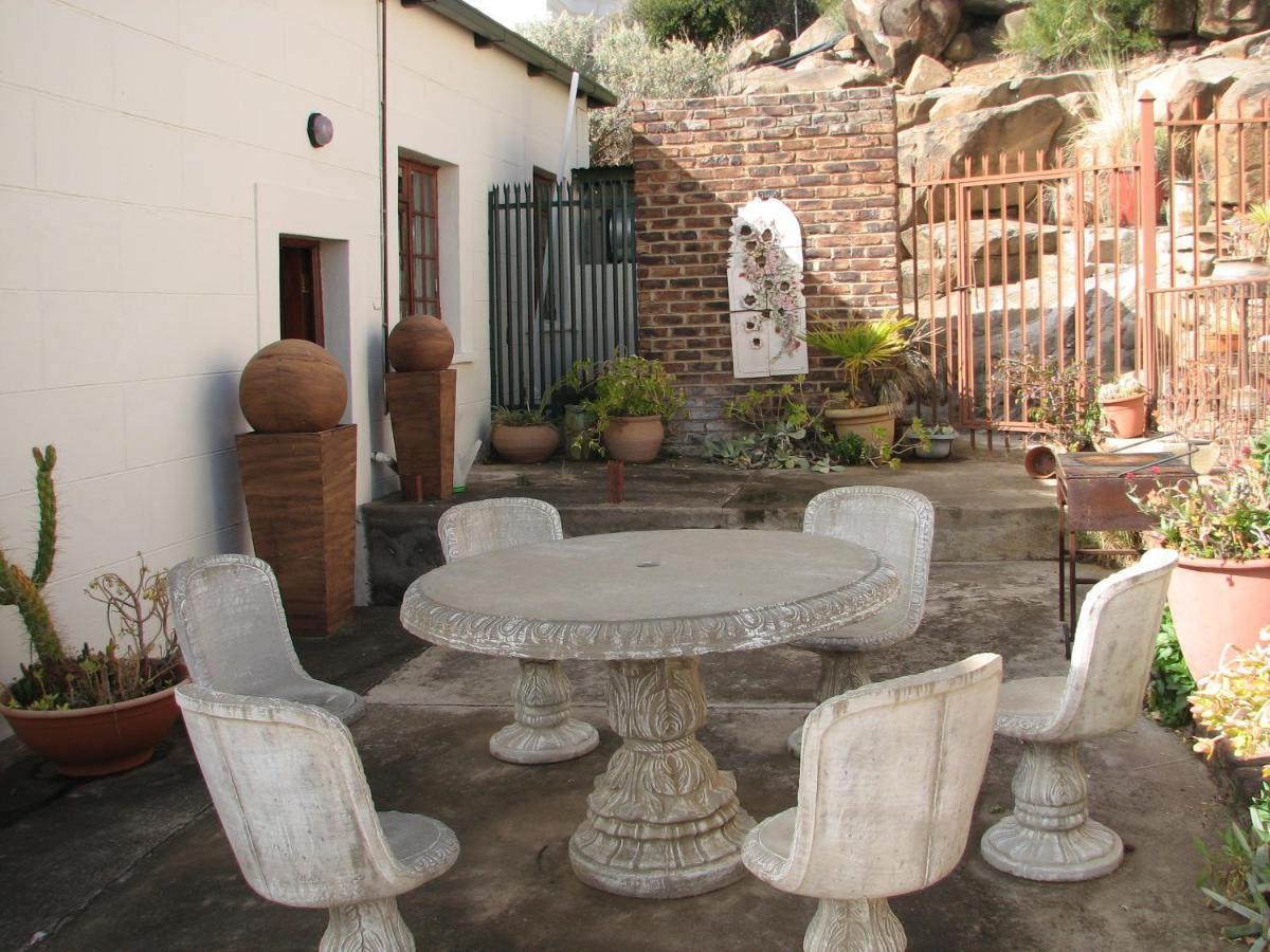 Toverberg Guest Houses Colesberg Eksteriør bilde